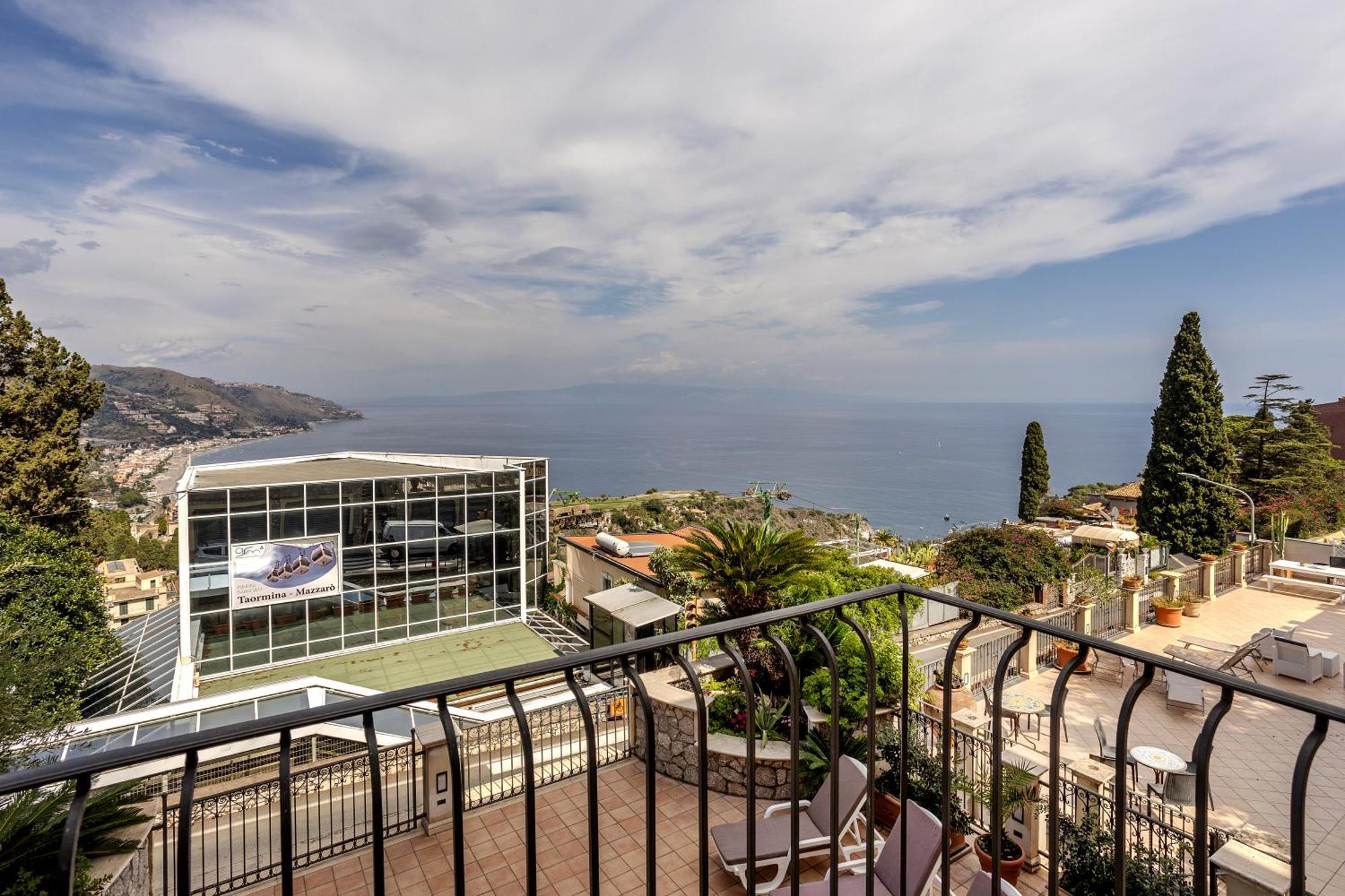 Villa Maremonti タオルミーナ エクステリア 写真