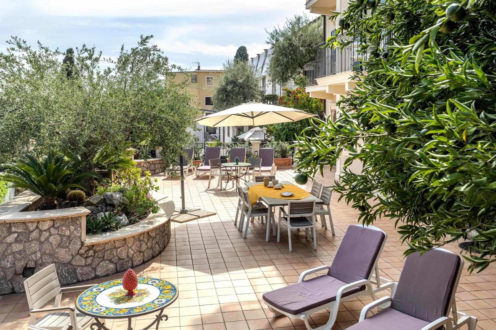 Villa Maremonti タオルミーナ エクステリア 写真