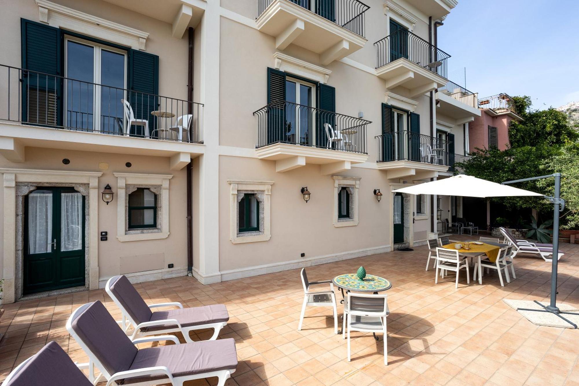 Villa Maremonti タオルミーナ エクステリア 写真