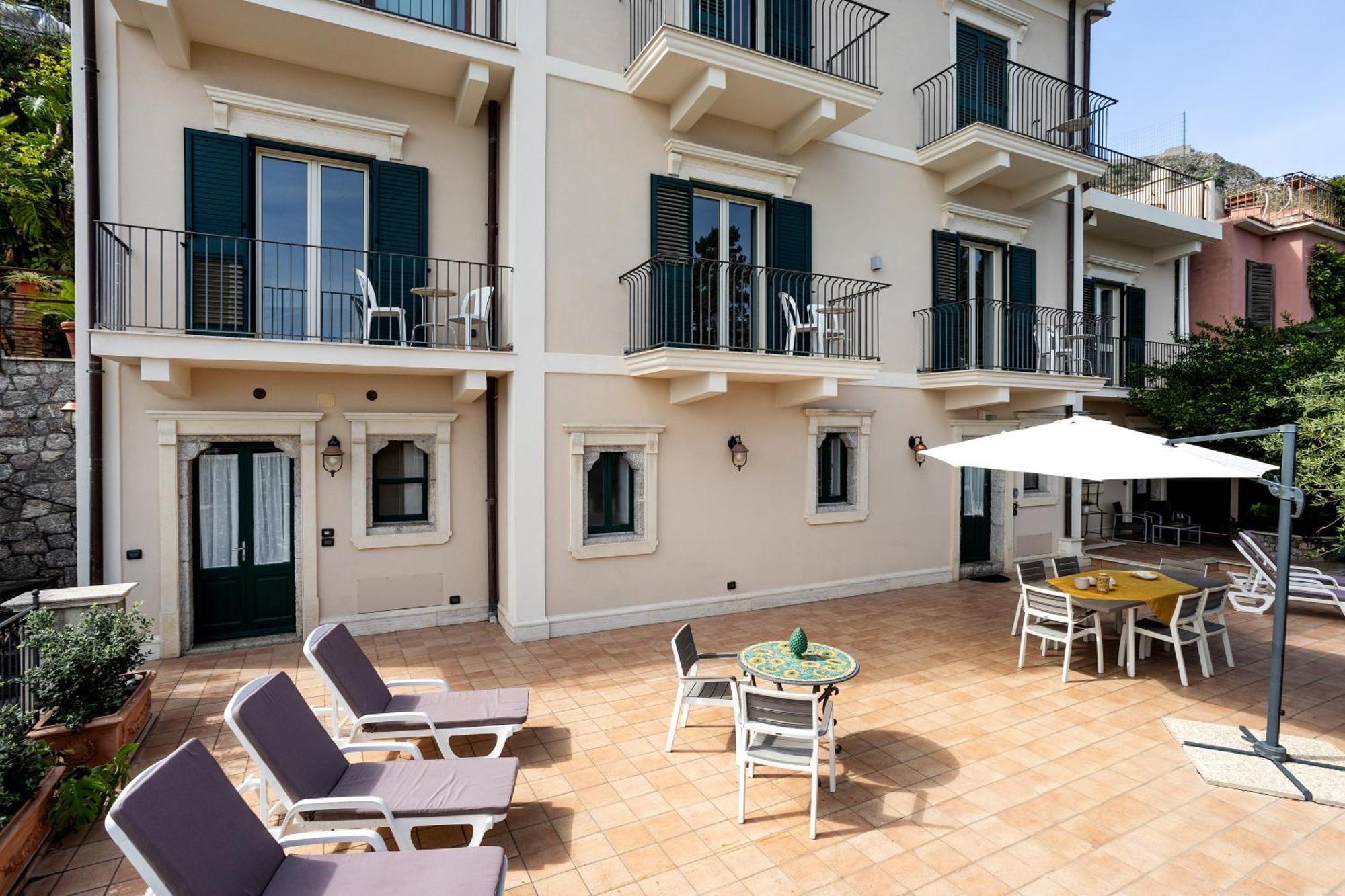 Villa Maremonti タオルミーナ エクステリア 写真